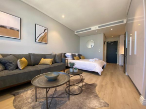 2505 Studio in Central Cape Town, Wi-Fi, pool, free parking